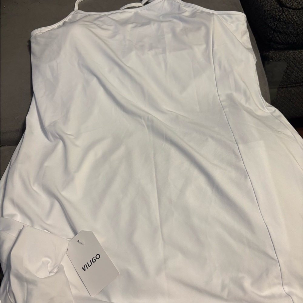 Women’s Pool cover-up